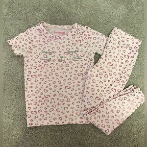 Girls 4T, Penelope Mac, 2 piece pajama set.